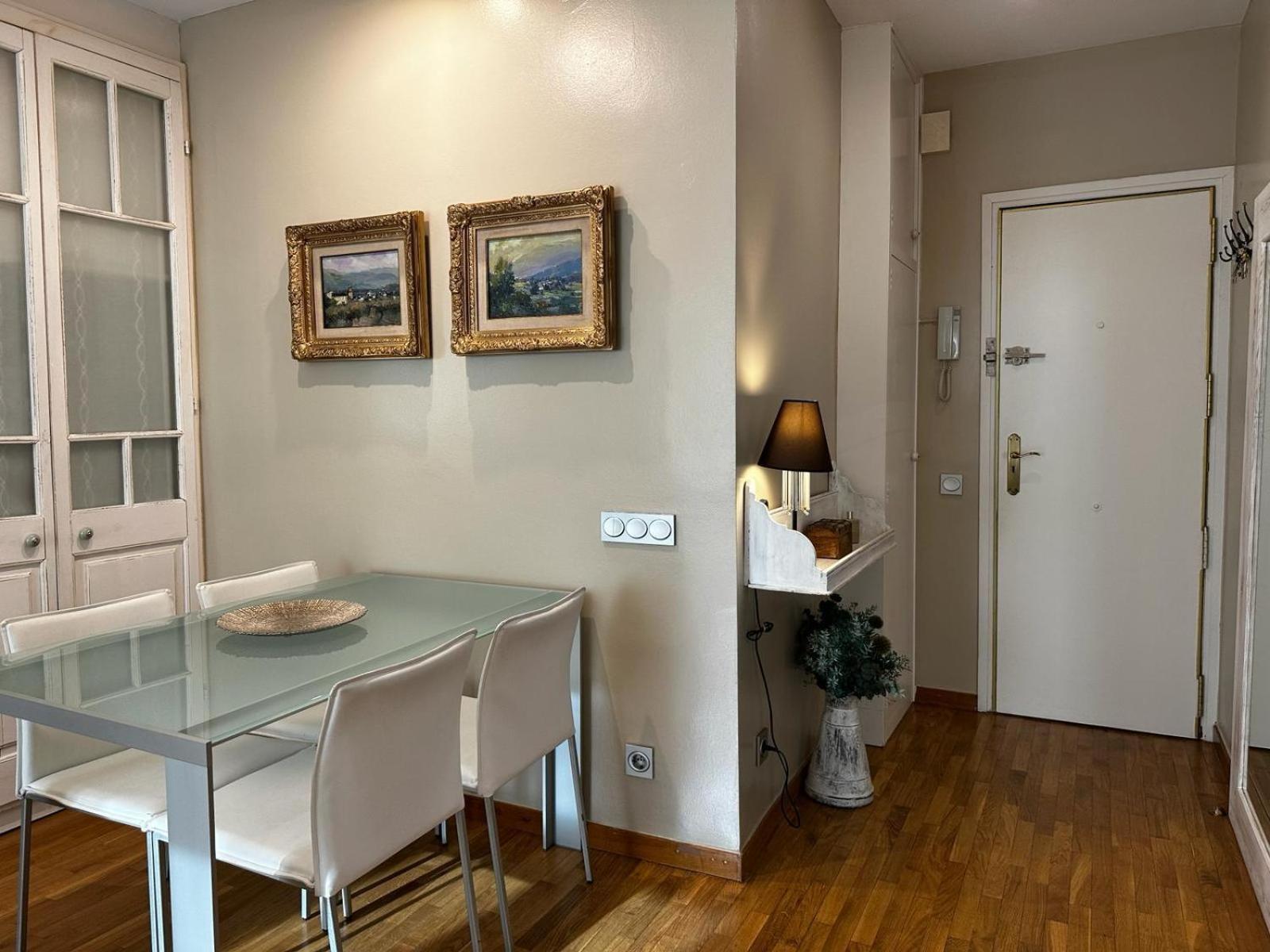 Petit Rossello Apartment Barcelona Ngoại thất bức ảnh