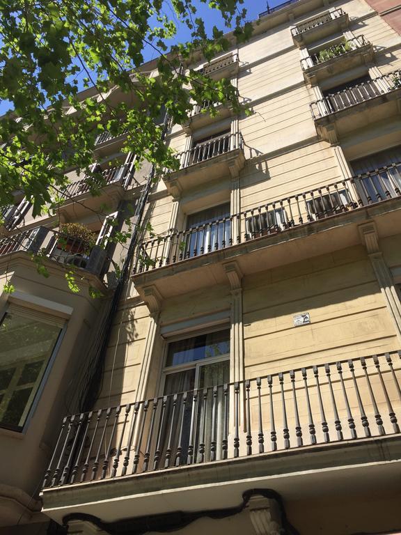 Petit Rossello Apartment Barcelona Ngoại thất bức ảnh